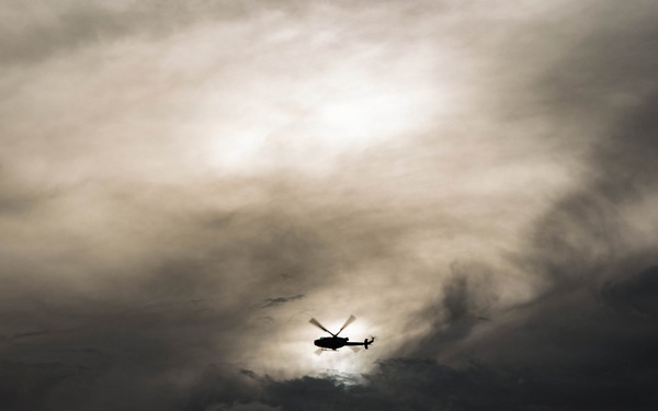 LCF-24: Midshipmen Fly With VMM-365 (Reinforced)