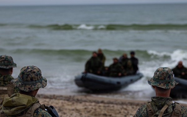 U.S. Marine Corps combat engineers conduct bilateral training in Baltic region