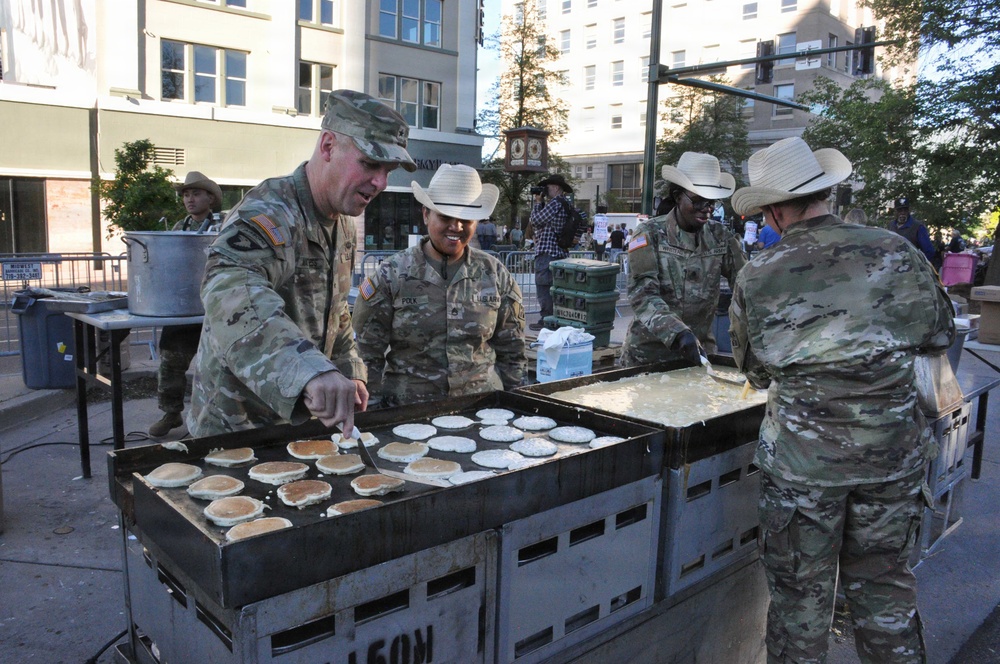 Soldiers feed community during annual Western Heritage Street Breakfast