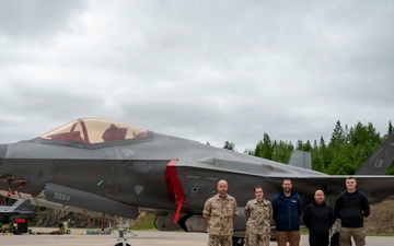 493 FGS hosts NISRF and Marine personnel during RAFL26