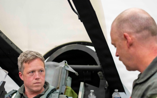 Secretary of the Army, Hon. Dan Driscoll, conducts a familiarity flight in an F-16.