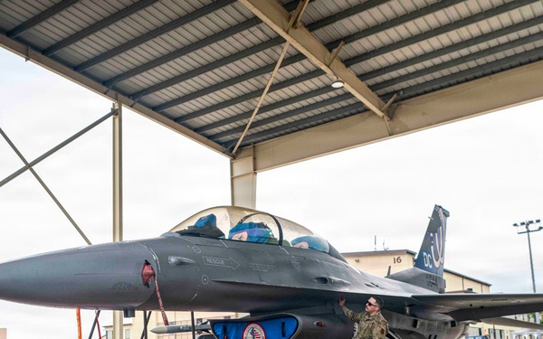 An F-16 assigned to the District of Columbia Air National Guard is prepared for a familiarity flight with Secretary of the Army, Hon. Dan Driscoll