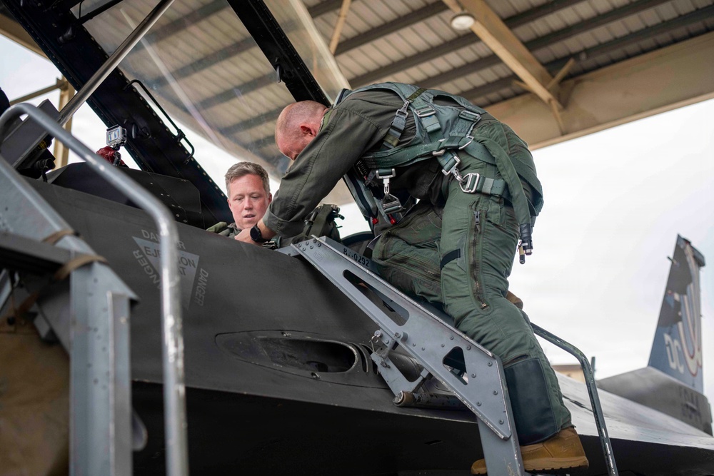 Secretary of the Army, Hon. Dan Driscoll, conducts a familiarity flight in an F-16.
