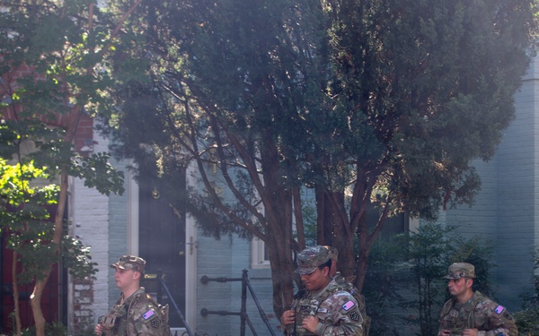 South Carolina National Guard Soldiers Patrols Areas Around Washington, D.C.