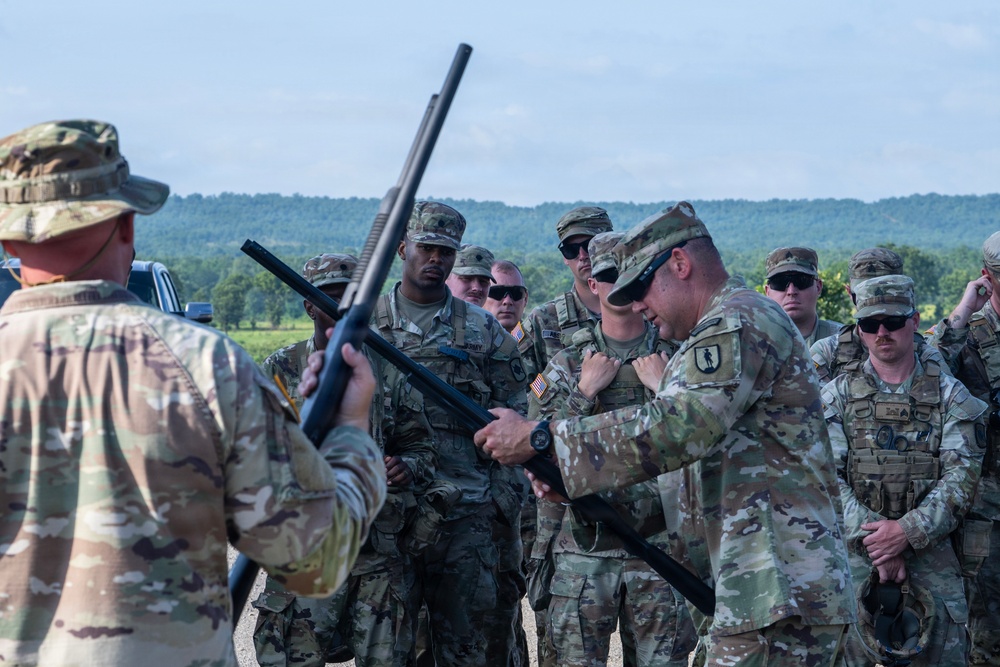 Arkansas Guardsmen Bring Shotguns To The Drone Fight