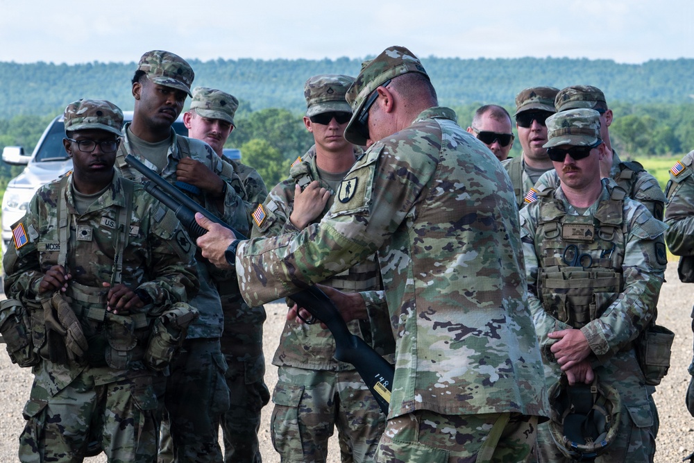 Arkansas Guardsmen Bring Shotguns To The Drone Fight