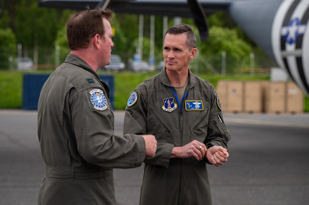 Kentcuky Airmen provide tactical airlift for RAFL26 media day