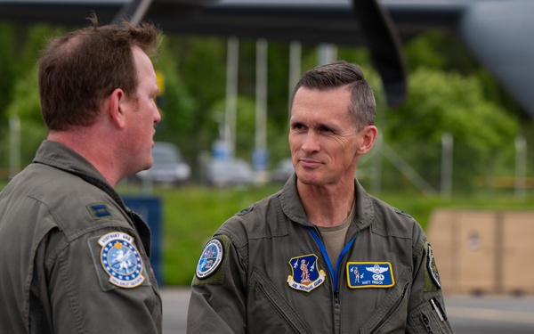 Kentcuky Airmen provide tactical airlift for RAFL26 media day