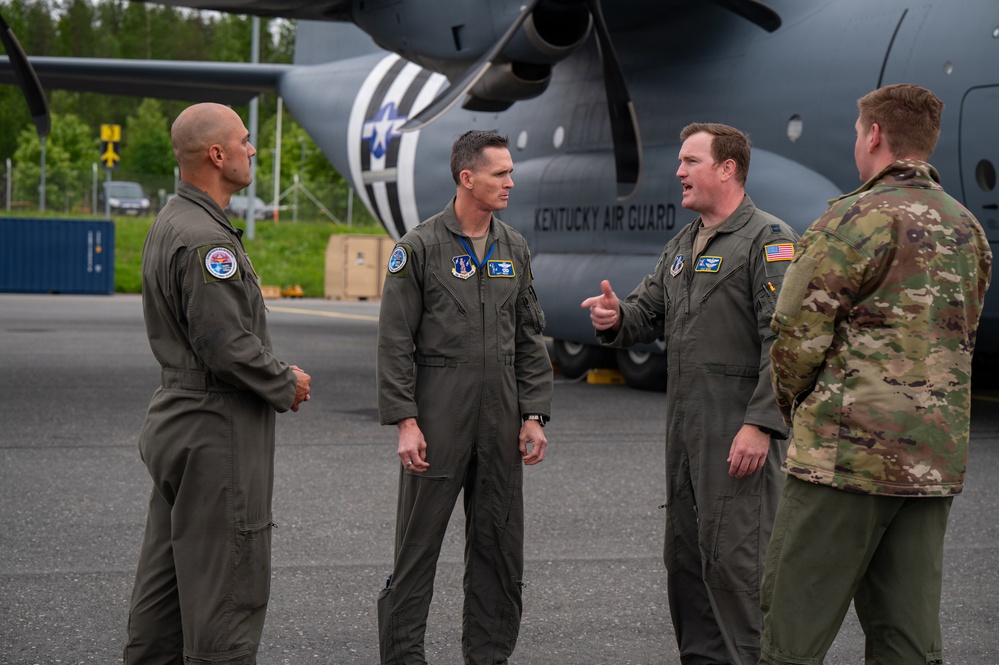 Kentcuky Airmen provide tactical airlift for RAFL26 media day