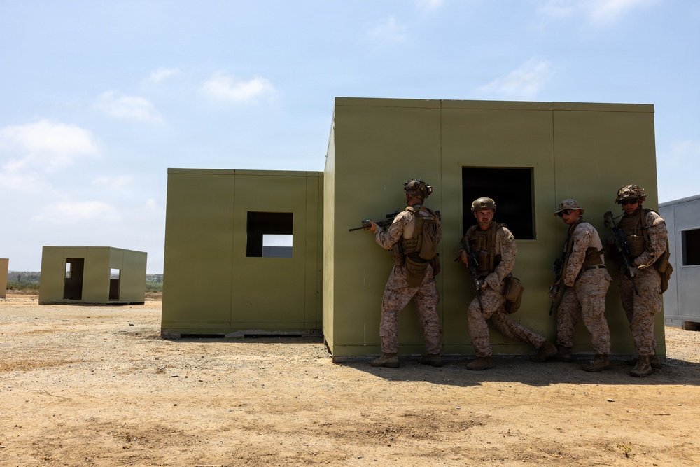 2nd Bn., 5th Marines conduct raid