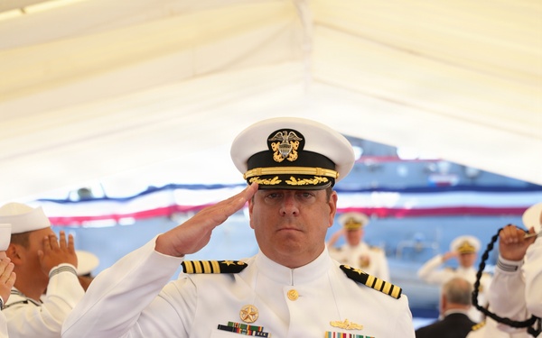 COMMANDER, NAVAL SURFACE GROUP HOLDS CHANGE OF COMMAND