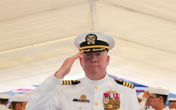 COMMANDER, NAVAL SURFACE GROUP HOLDS CHANGE OF COMMAND