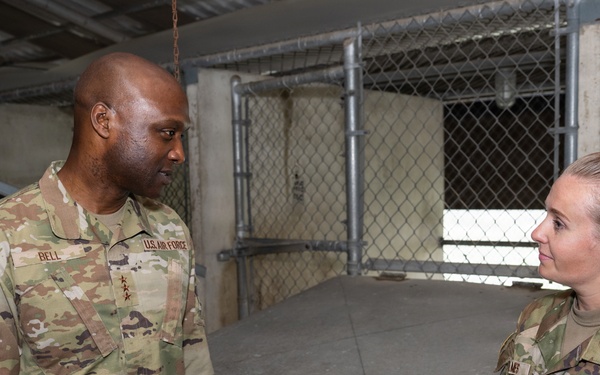 Lt Gen Bell tours JBSA Lackland MWD and Defender training units