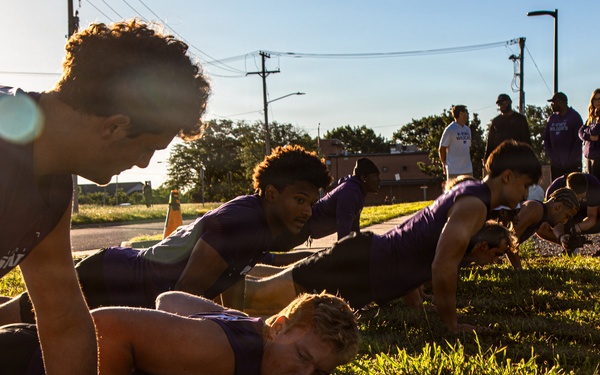 Kansas State University Football Team Visits Fort Riley