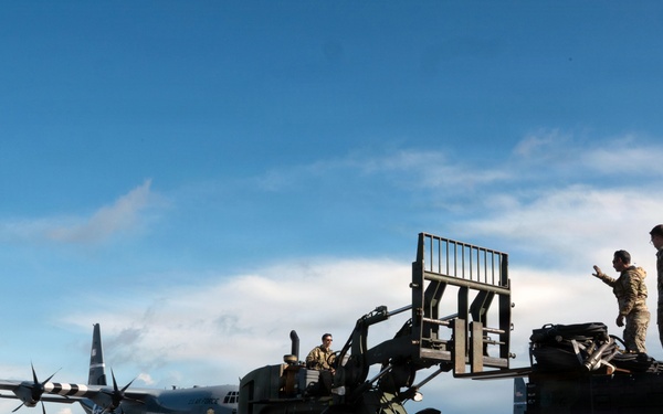 Kentucky Airmen provide tactical airlift support