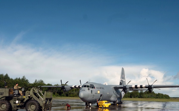 Kentucky Airmen provide tactical airlift support