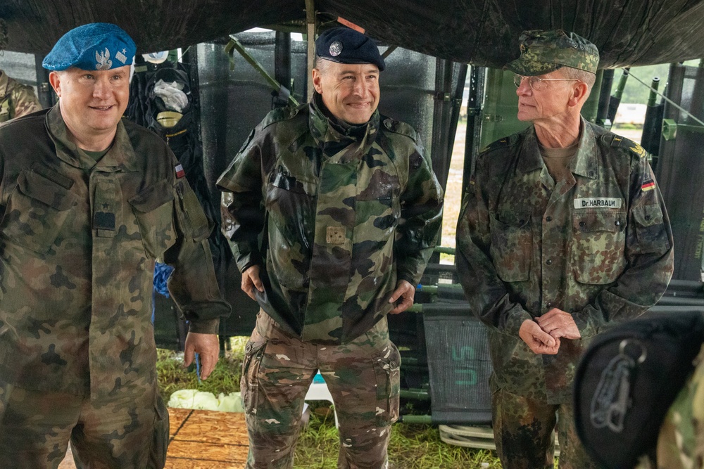 Leadership Visits 18th Field Hospital