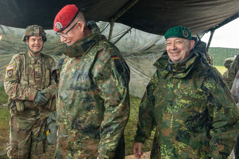 Leadership Visits 18th Field Hospital