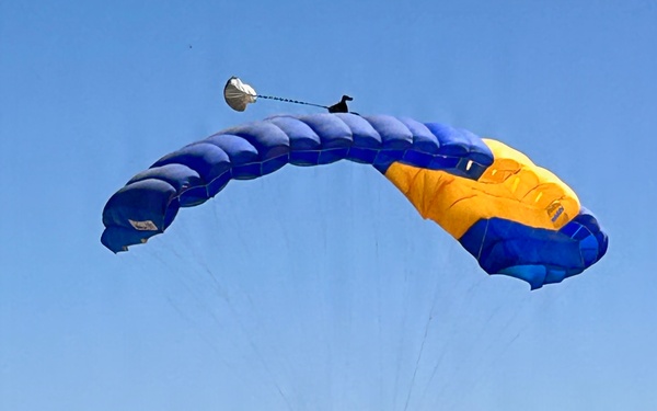 Yuma Test Center’s Airborne Test Force Soldiers train for freefall jumps