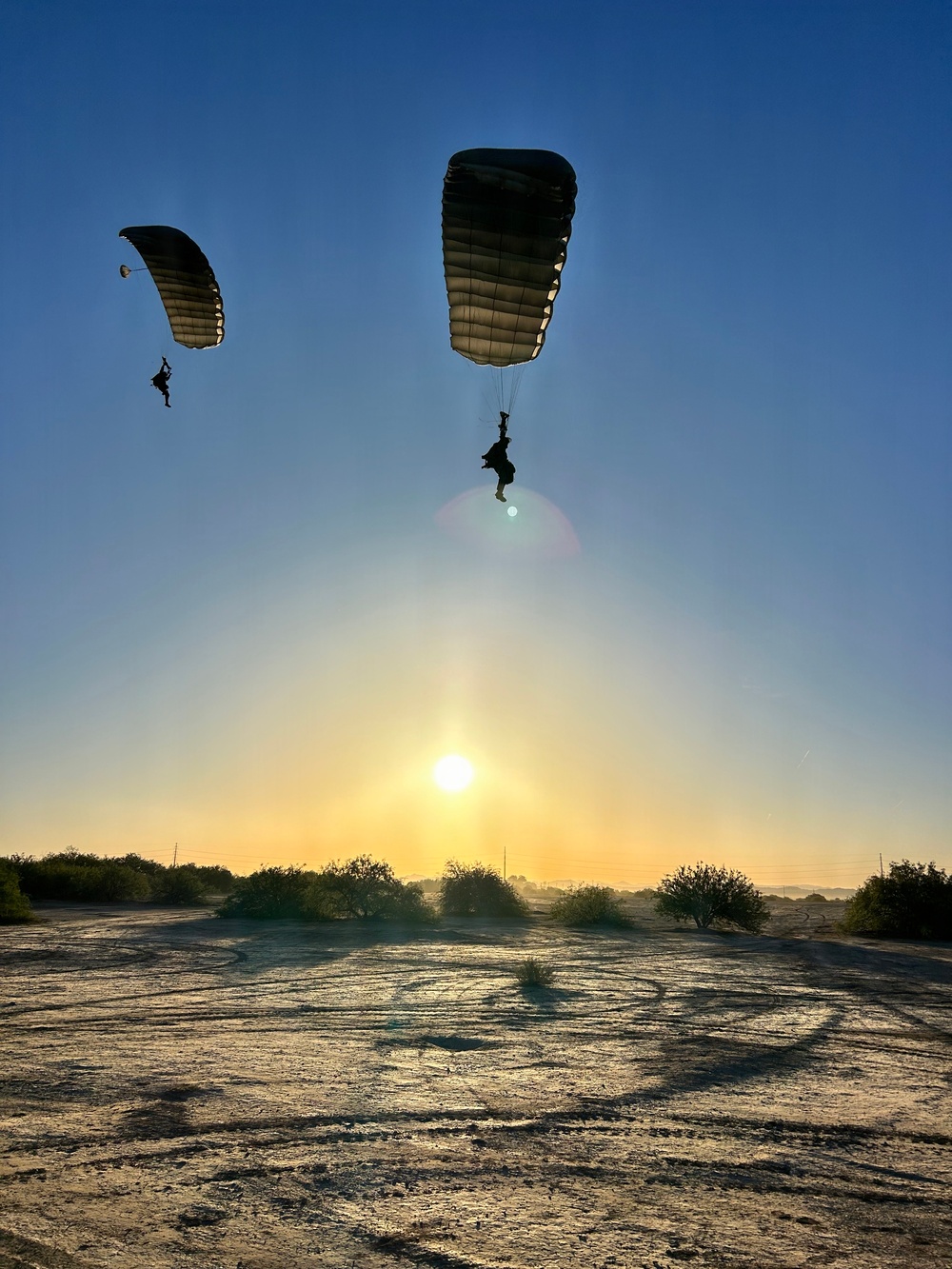 Yuma Test Center’s Airborne Test Force Soldiers train for freefall jumps