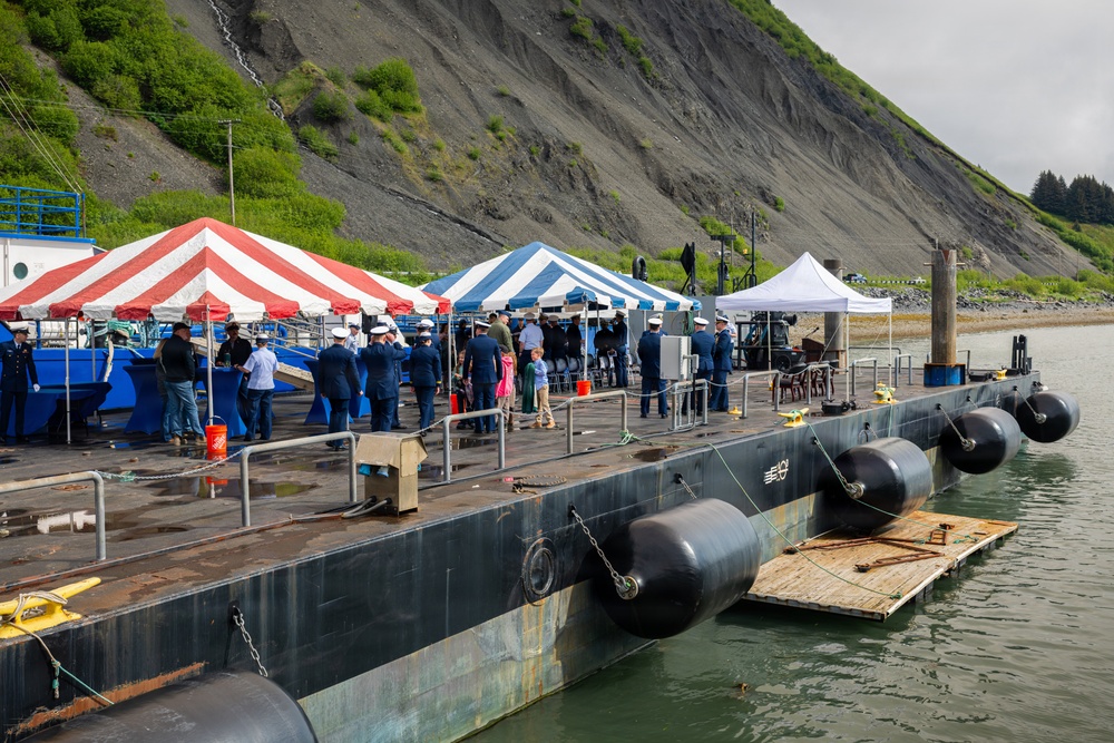 Coast Guard Cutter John Witherspoon conducts change of command ceremony