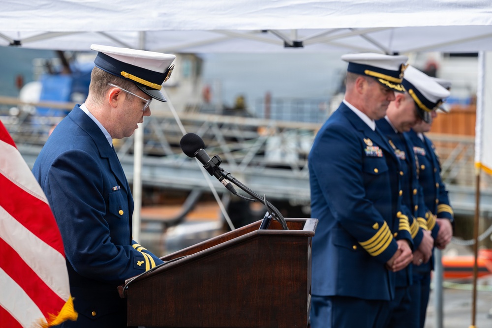 Coast Guard Cutter John Witherspoon conducts change of command ceremony