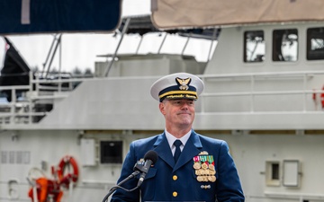 Coast Guard Cutter John Witherspoon conducts change of command ceremony