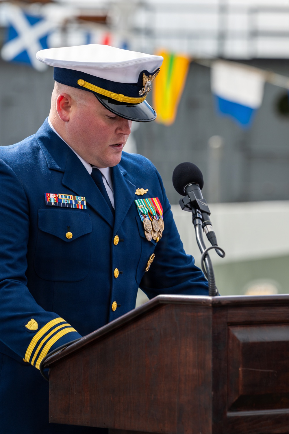Coast Guard Cutter John Witherspoon conducts change of command ceremony