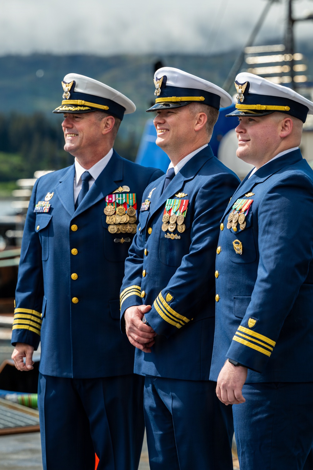 Coast Guard Cutter John Witherspoon conducts change of command ceremony