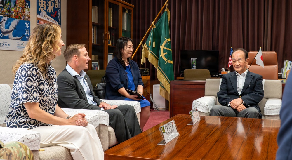 Leading Beyond the Gate: Wing Commander Serves as Mayor for a Day