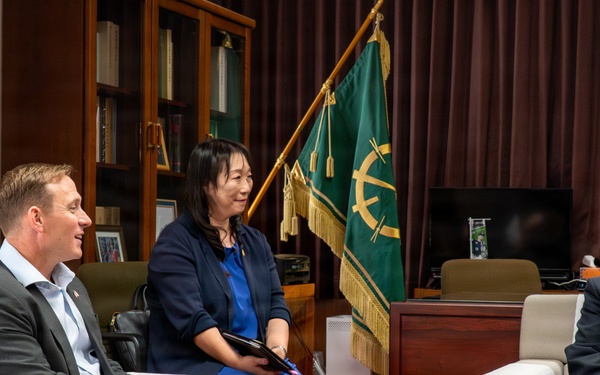Leading Beyond the Gate: Wing Commander Serves as Mayor for a Day