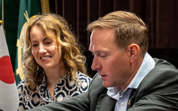 Leading Beyond the Gate: Wing Commander Serves as Mayor for a Day