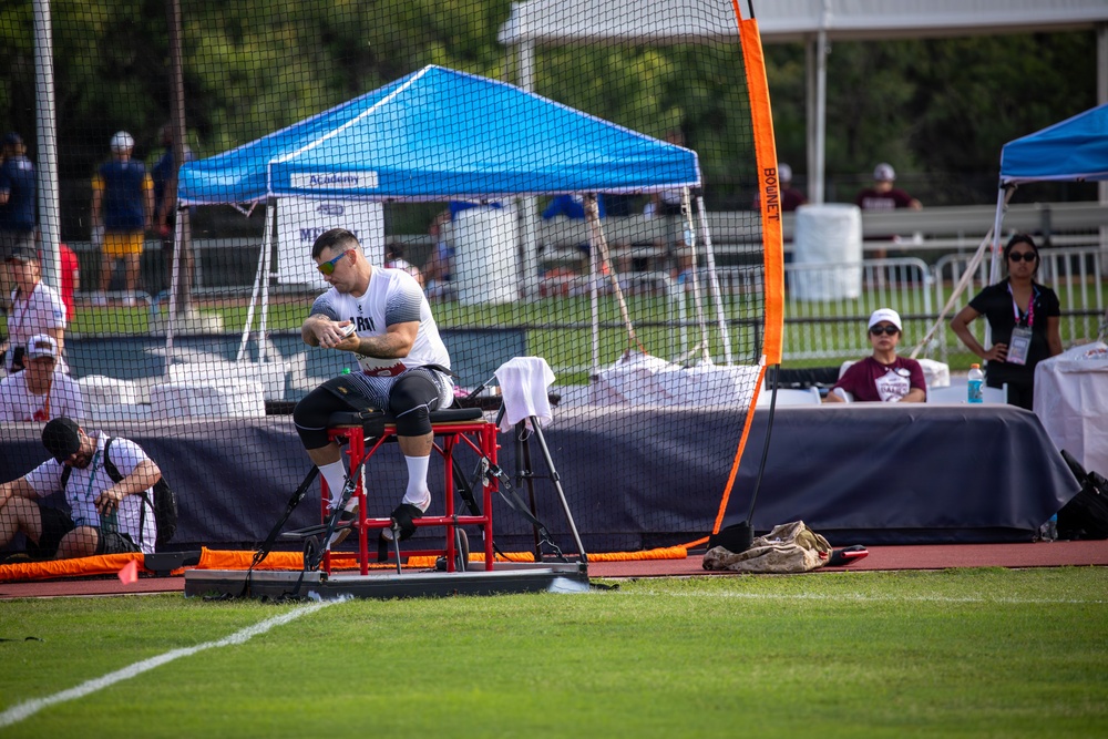 Warrior Games Athlete Prepares for Seated Discus Throw
