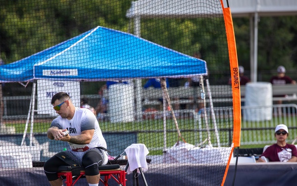 Warrior Games Athlete Prepares for Seated Discus Throw