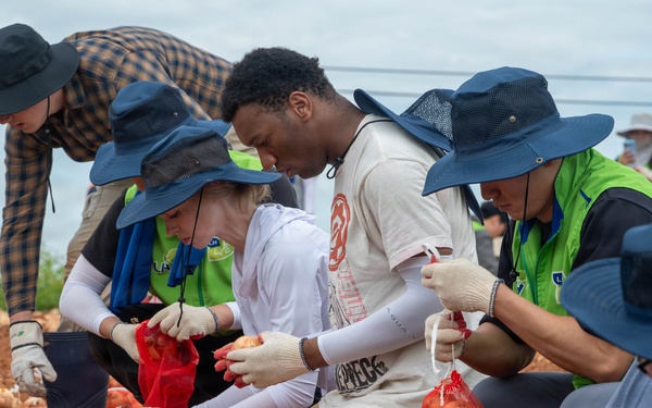 Kunsan Airmen volunteer to help local farmers