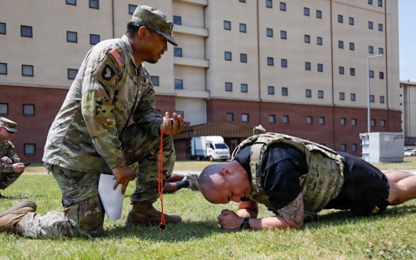 1st Signal Brigade Hosts Mercury Leaders of the Quarter Competition