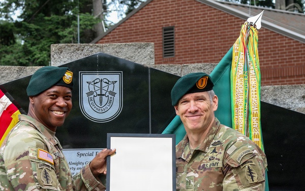 1st Special Forces Group (Airborne) Command Chief Warrant Officer Assumes Responsibilities