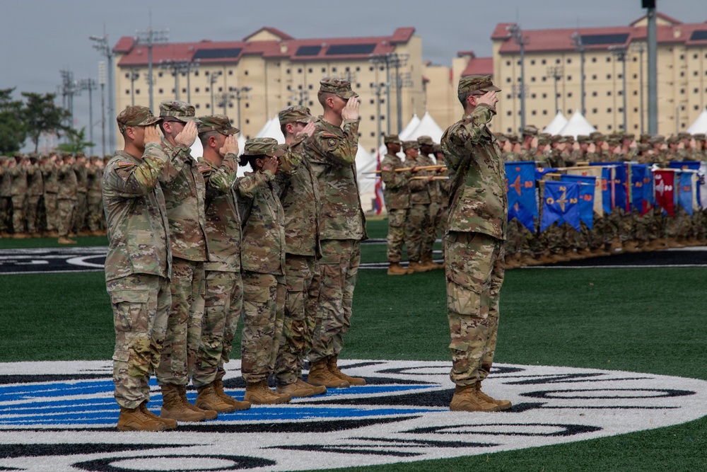 2nd Combat Aviation Brigade Change of Command Ceremony