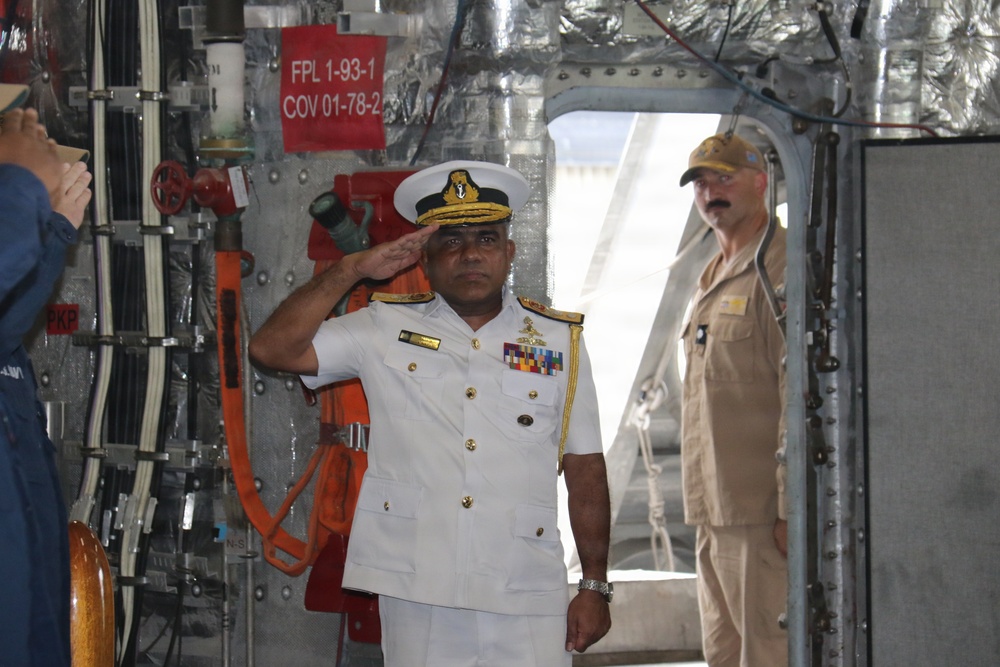 USS Canberra Visits Colombo, Sri Lanka
