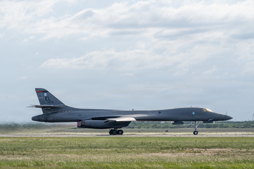Dyess B-1B Lancers support UFC Freedom 250 with White House flyover