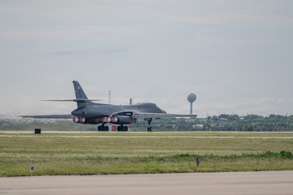 Dyess B-1B Lancers support UFC Freedom 250 with White House flyover