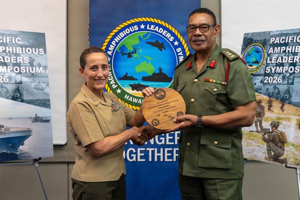 PALS 26: MARFORK commander meets with Tonga’s senior leader