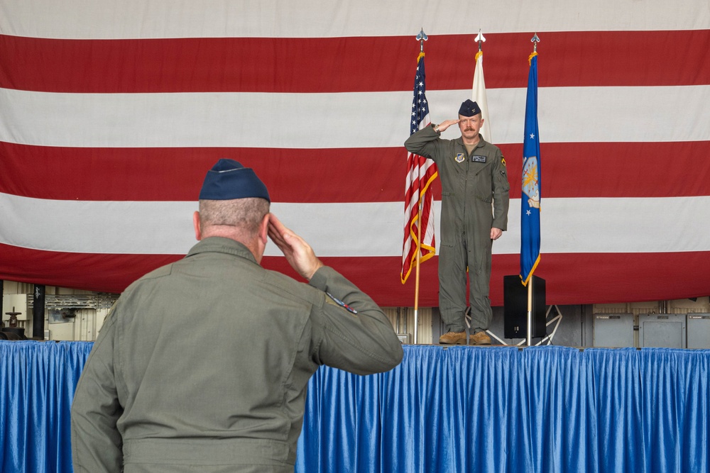 8th OG holds change of command ceremony