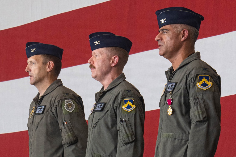 8th OG holds change of command ceremony