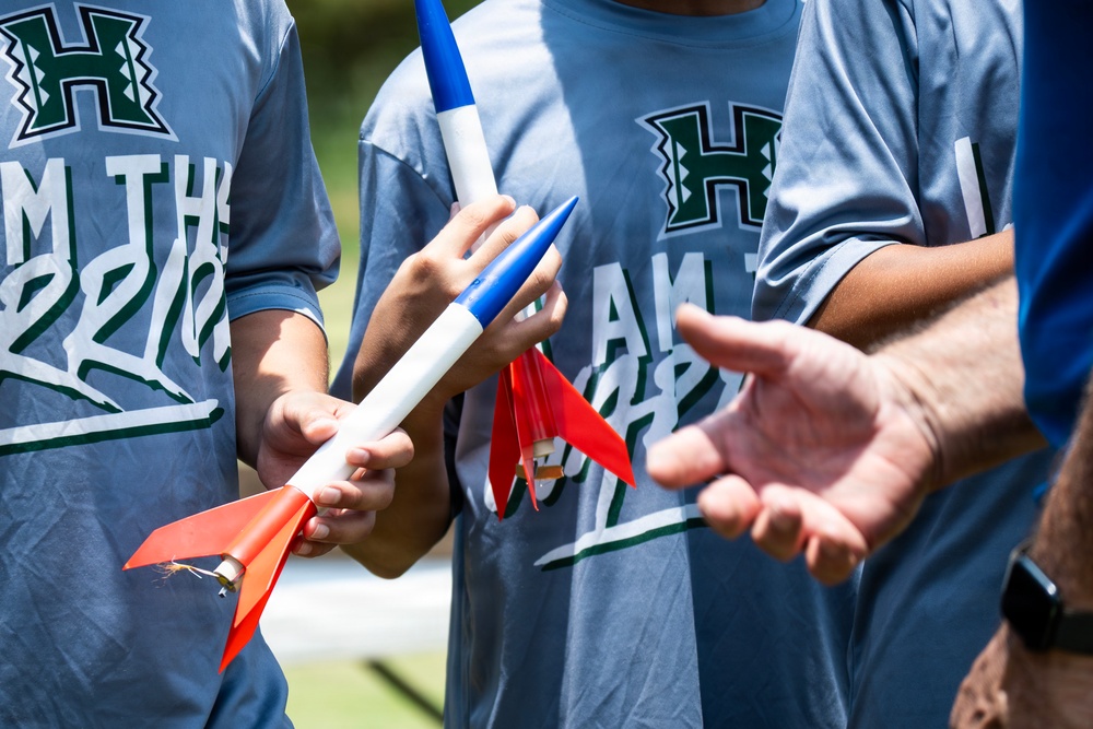 94th Army Air and Missile Defense Command Soldiers volunteer at the Youth Impact Program