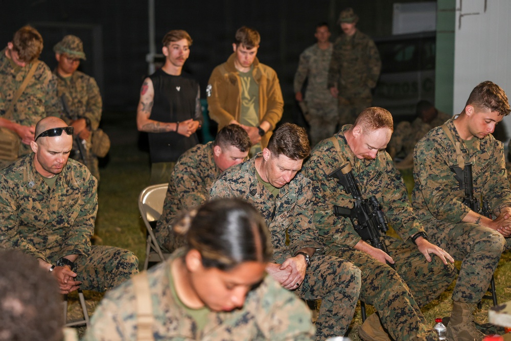 U.S. Marines and Sailors holds field service in Romania