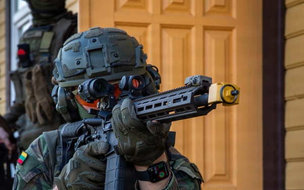 1st Cavalry Division Soldiers bolster combat readiness of the Lithuanian Riflemen’s Union