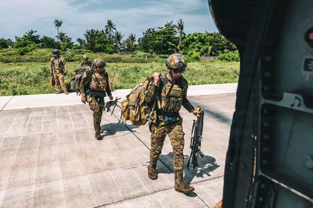 SALAKNIB 2026: 2-27 Conducts Joint Air Assault On Calayan Island