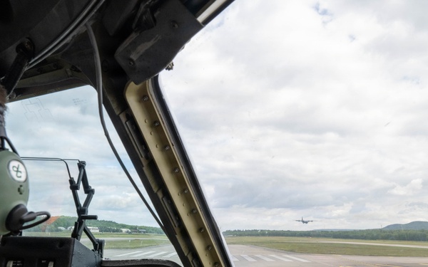 521st AMOW receives fuel from 100th ARW to maintain readiness