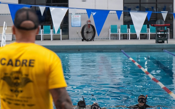 Students participate in High Risk Training